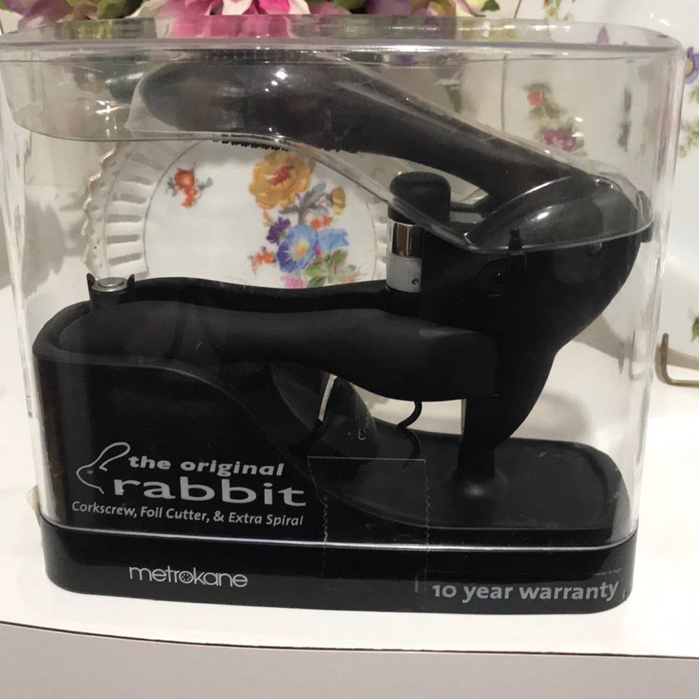 Electric wine opener